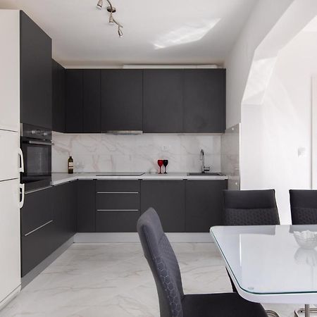 City Apartment Domagoj Omiš Eksteriør billede